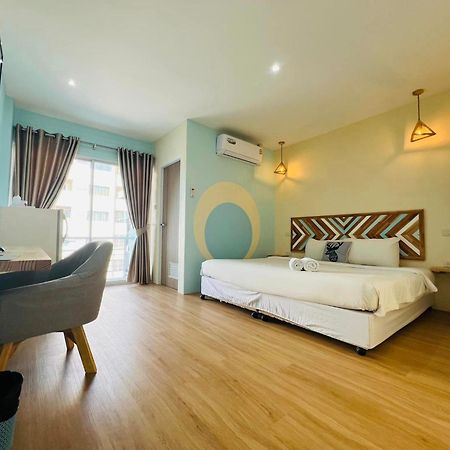 Castaway'S 420 Hotel Hua Hin Exterior photo