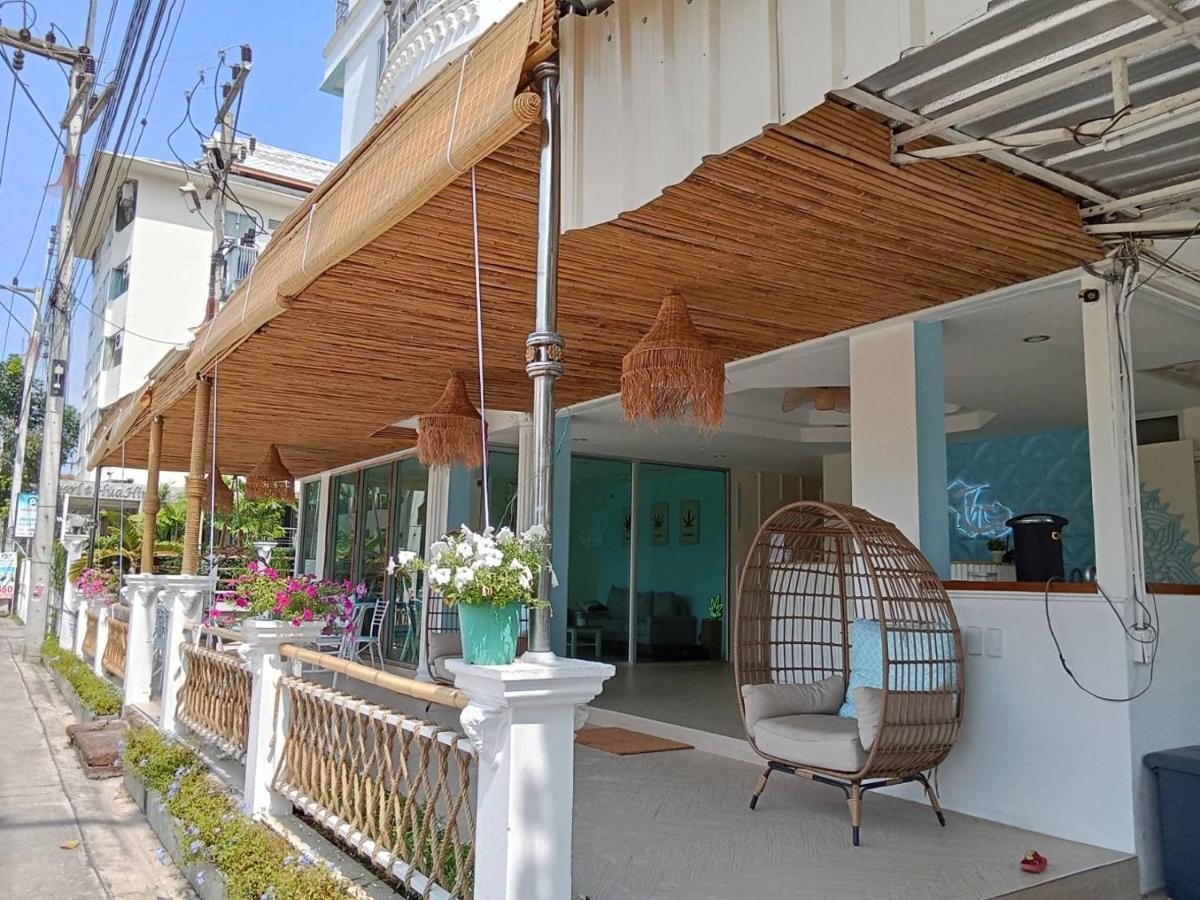 Castaway'S 420 Hotel Hua Hin Exterior photo